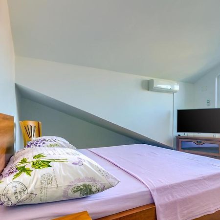 Apartmani Vukicevic Vodice Buitenkant foto