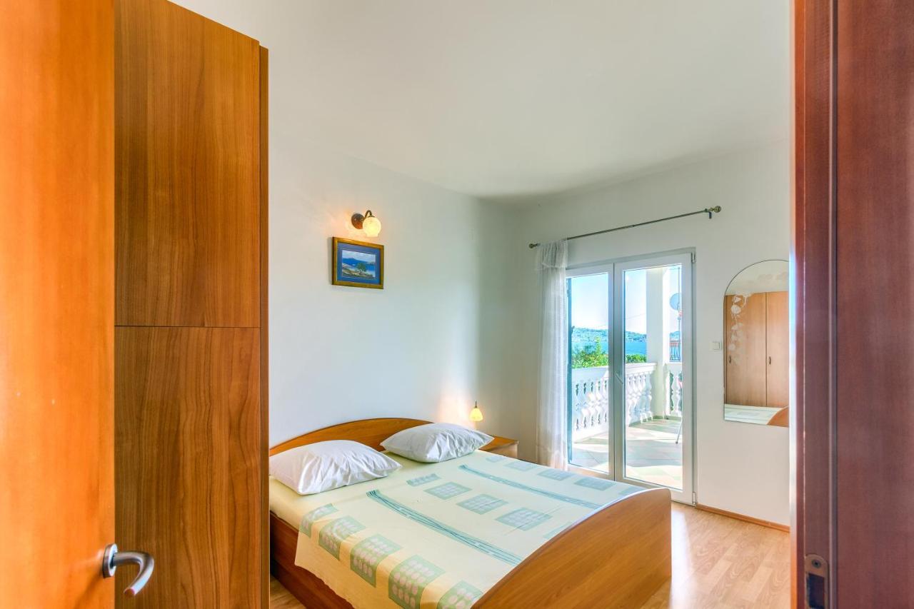 Apartmani Vukicevic Vodice Buitenkant foto