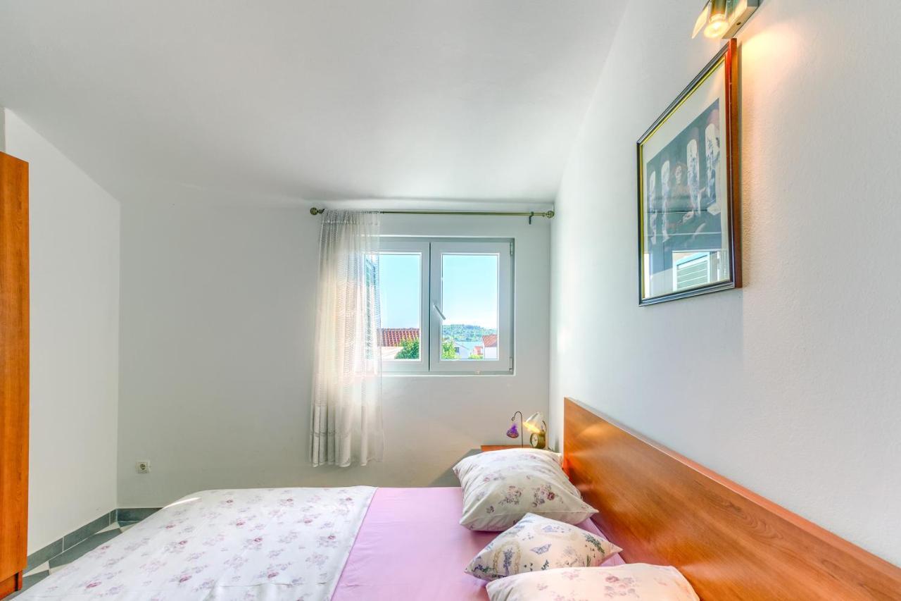 Apartmani Vukicevic Vodice Buitenkant foto