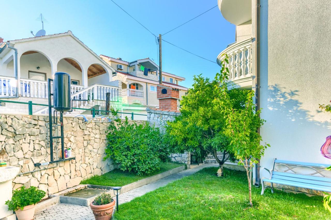 Apartmani Vukicevic Vodice Buitenkant foto