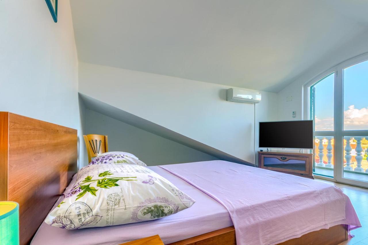 Apartmani Vukicevic Vodice Buitenkant foto