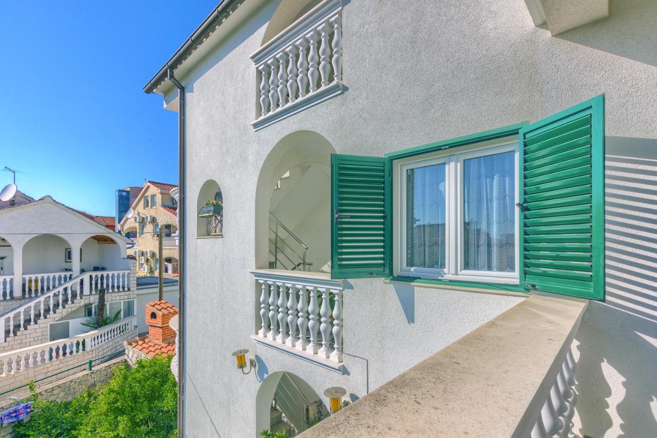 Apartmani Vukicevic Vodice Buitenkant foto