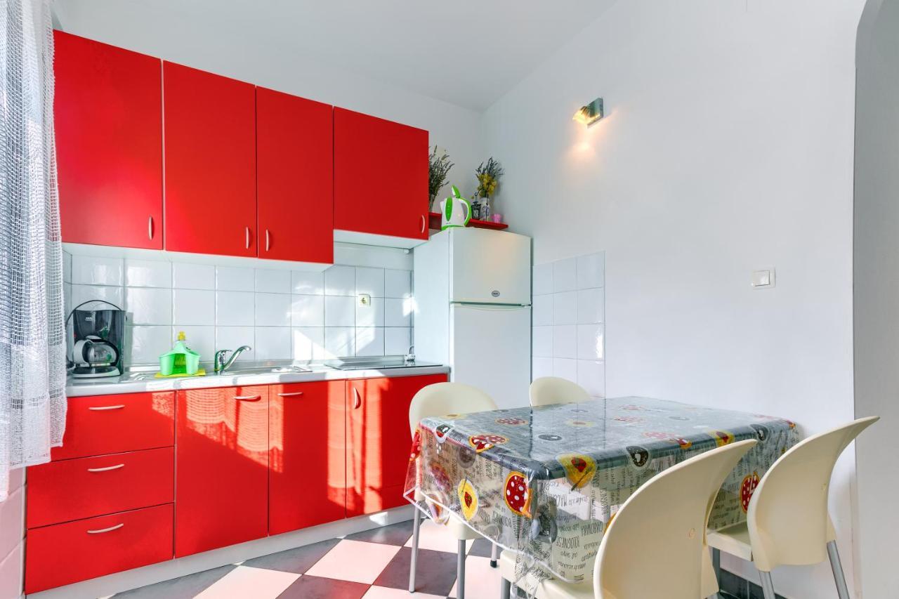 Apartmani Vukicevic Vodice Buitenkant foto