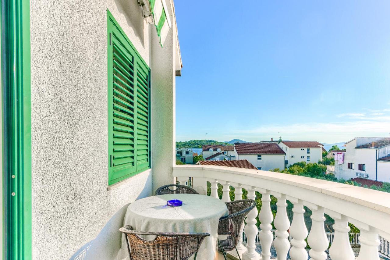 Apartmani Vukicevic Vodice Buitenkant foto