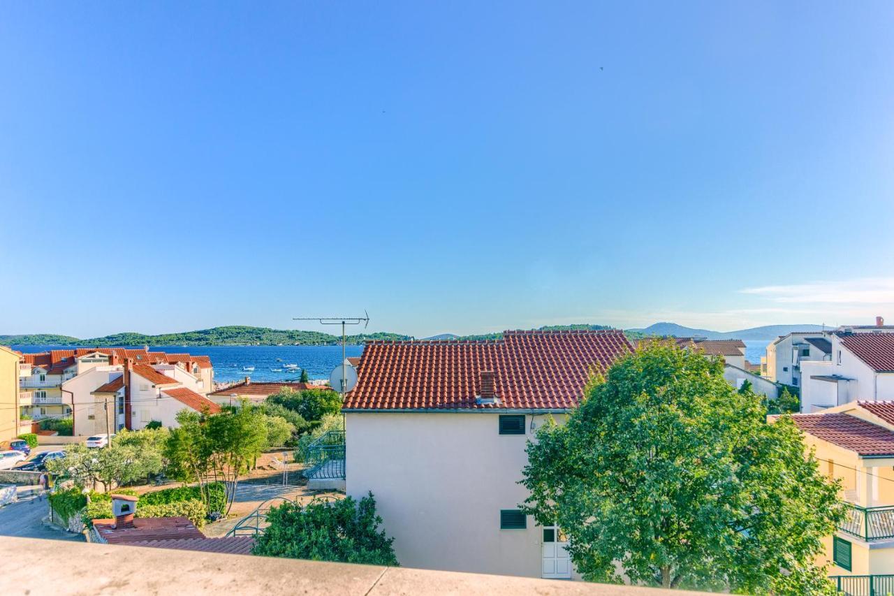 Apartmani Vukicevic Vodice Buitenkant foto