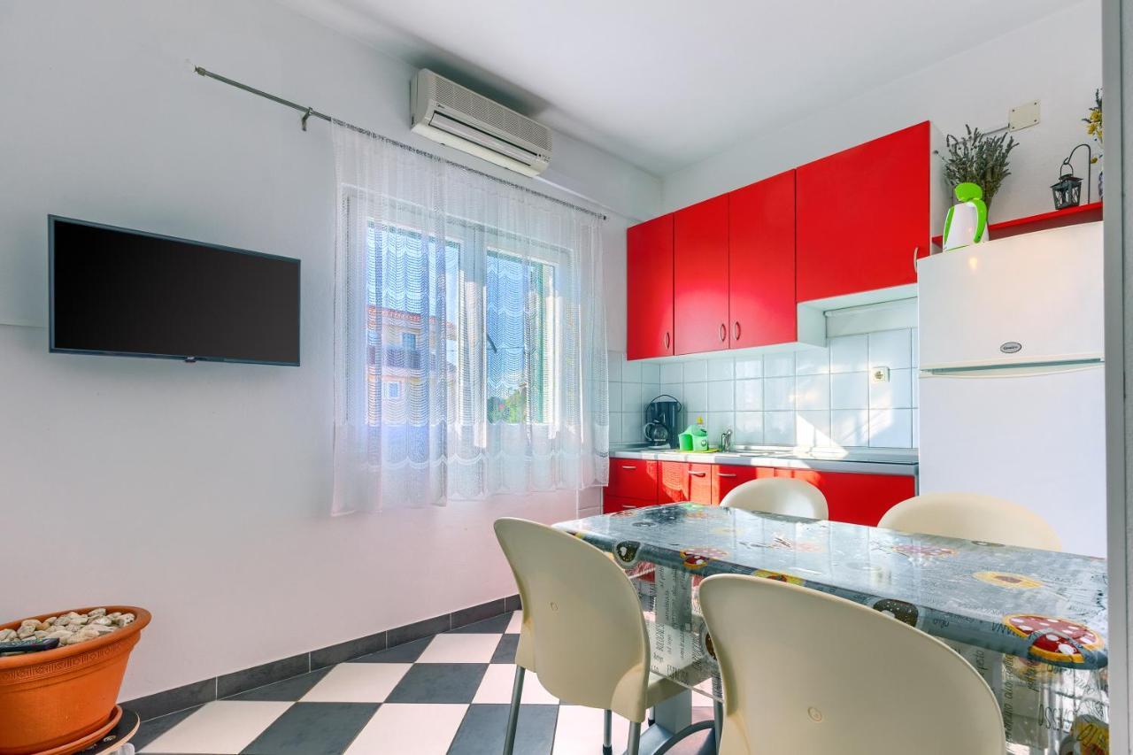 Apartmani Vukicevic Vodice Buitenkant foto