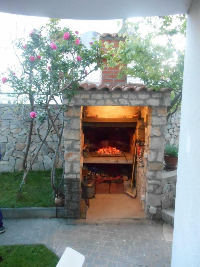 Apartmani Vukicevic Vodice Buitenkant foto